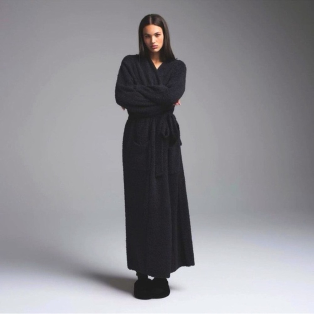 SKIMS Black Long Plush Wrap Robe